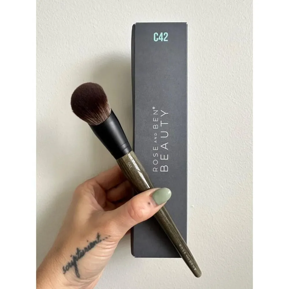 42 Professional Multi-Use Angled Makeup Brush For Buffing Blending Building